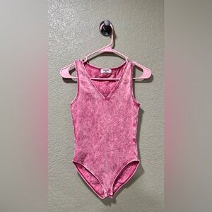 Zenana Outfitters Pink Bodysuit Size M